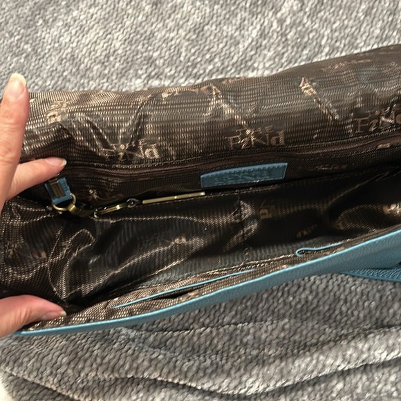 Perfect condition leather handbag Cute studs and chain on the strap. - Picture 6 of 10